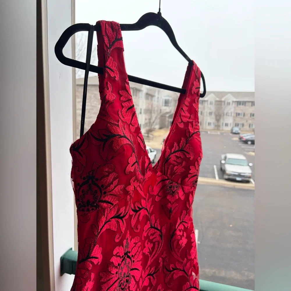 🆕SIENA RedBlack Floral Jacquard Mini Dress Size 10 Fitted Cocktail Party Holiday - Picture 8 of 14